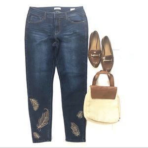 Kensi Embroidered detail Jeans